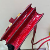 Sophisticated handbag styled for everyday wear