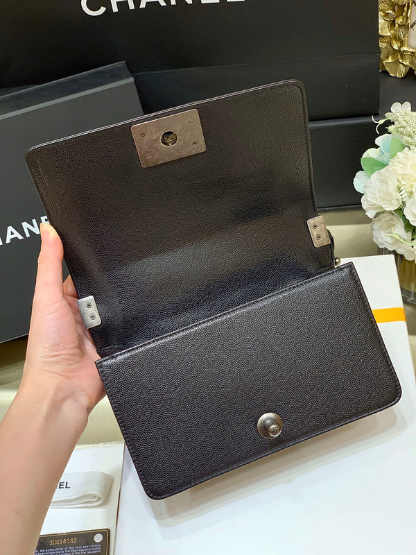 versatile purse view 10