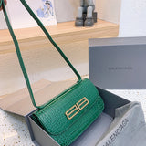 Ziva's Charm handbag – product shot (one versatile size)