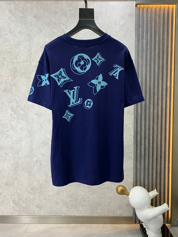 Side profile of Louis Vuitton cotton t-shirt with everyday silhouette