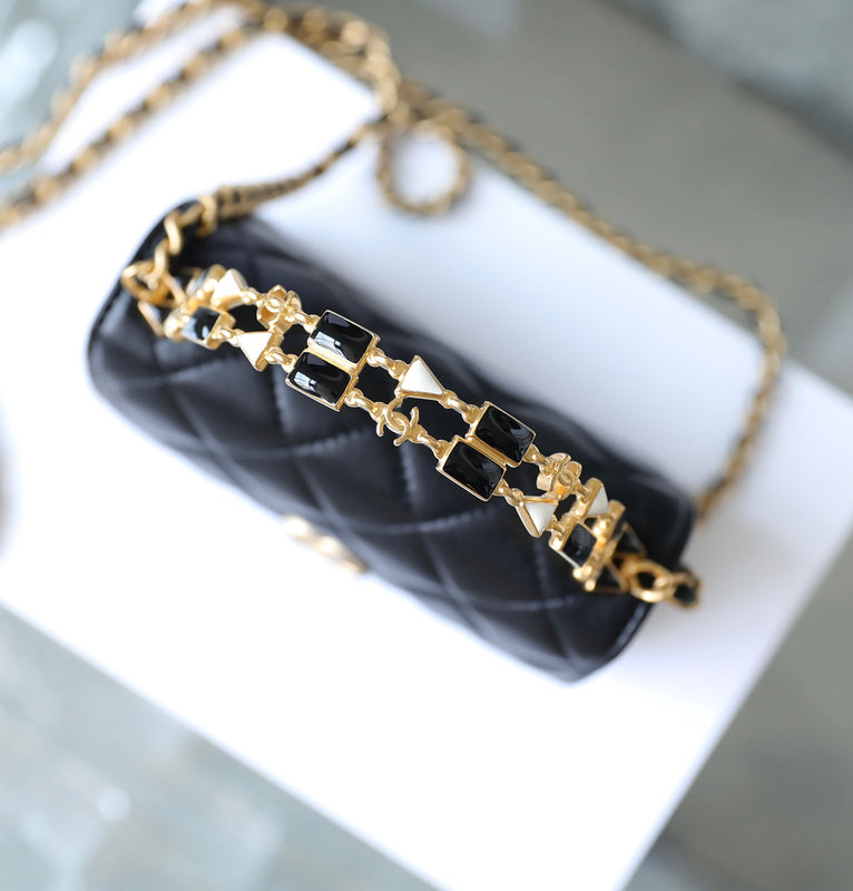 Zivas Charm Timeless Appeal Designer Handbag (Polished Everyday Piece) – Lifestyle Shot