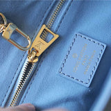  tote bag close-up of hardware and finish 11