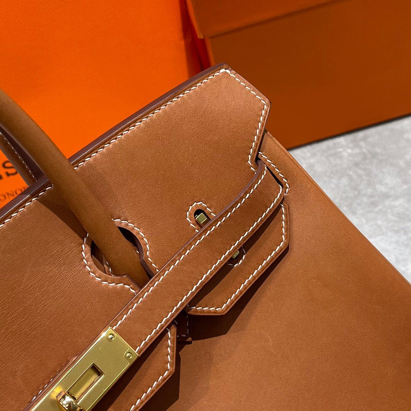 Side view of everyday-ready structured handbag