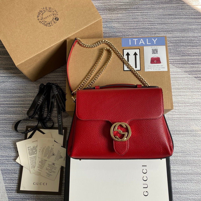 Side profile of polished modern women's handbag – women's luxury accessory