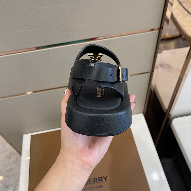 Burberry shoes Style 094 - sole and craftsmanship detail
