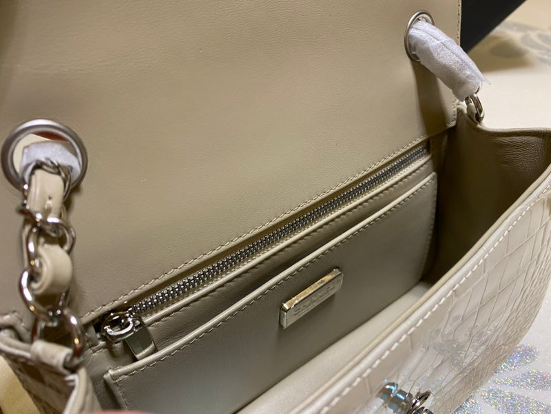  handbag, mid everyday style, image 6