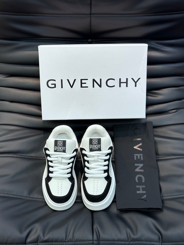 Givenchy shoes Style 181 - logo and branding close-up