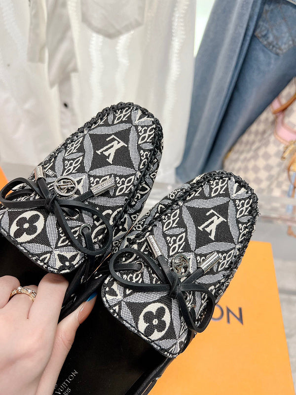 Louis Vuitton Black Classic Ballet Flats - Sole Detail View
