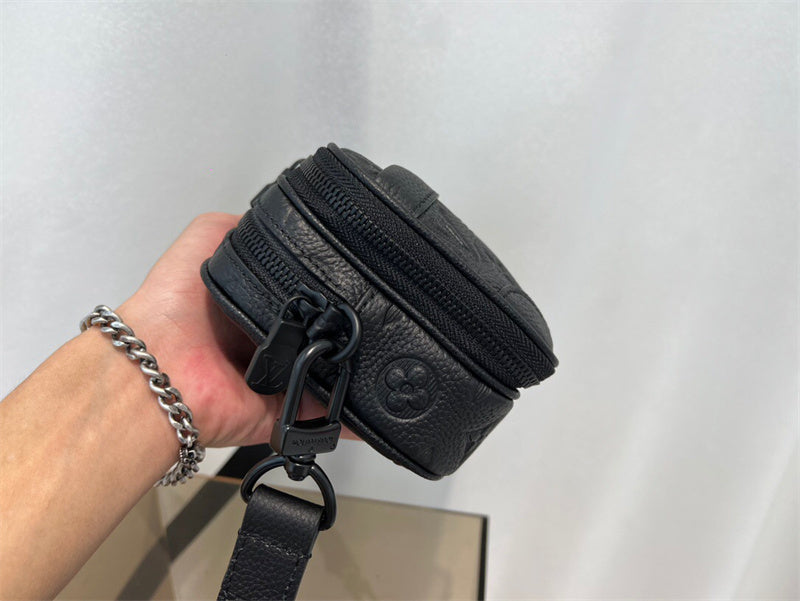  Refined structured bag front view 7