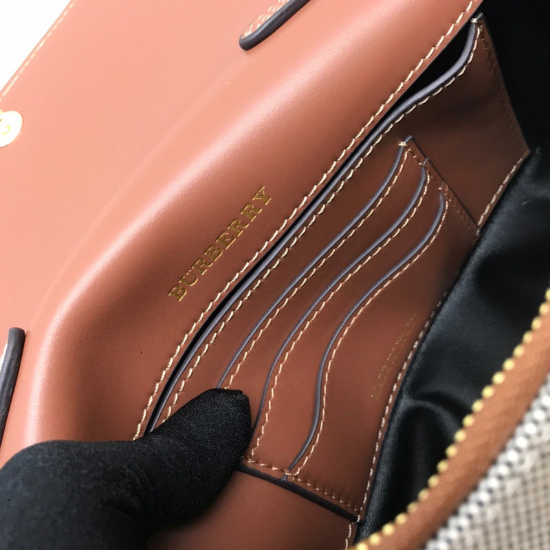 Ziva's Charm handbag – product shot (one versatile size)