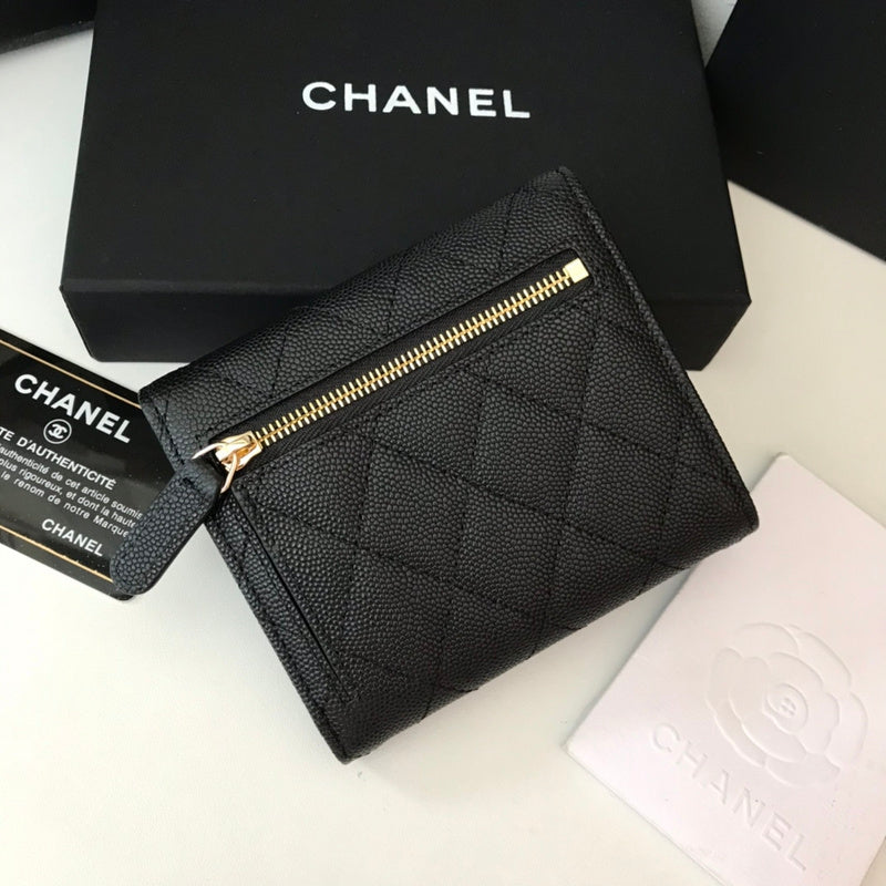 Zivas Charm Classic Sensibility Everyday Handbag (Contemporary Shape Language) – Styled Look
