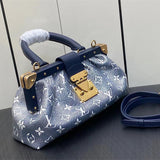  shopper bag interior and compartment view
