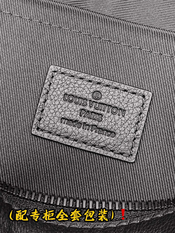  signature handbag detail view showing craftsmanship