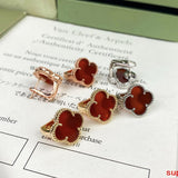 Front view of Van Cleef & Arpels unisex jewelry piece