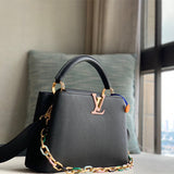  structured bag interior and compartment view
