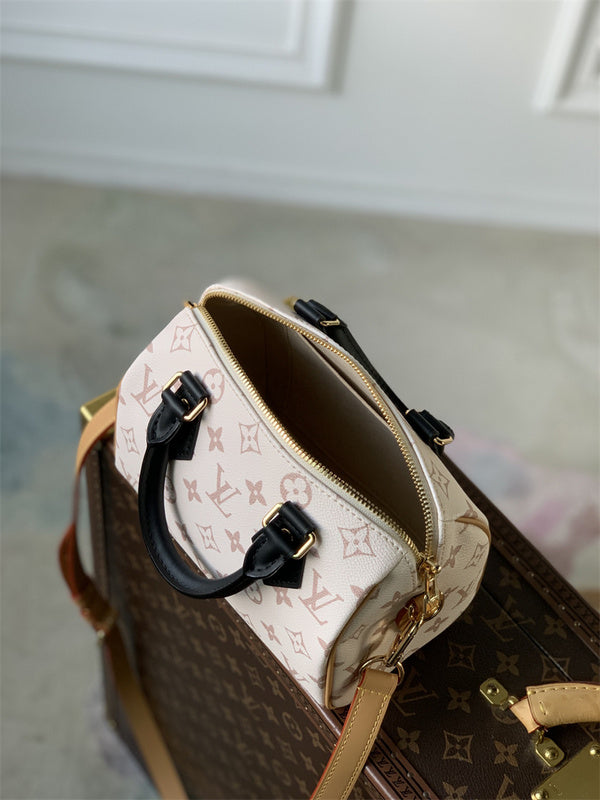  satchel interior and compartment view 9