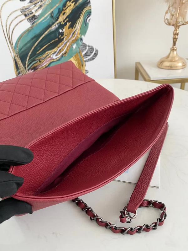 Zivas Charm Sleek Silhouette Fashion Handbag (Statement-Ready Design) – Close-Up Detail