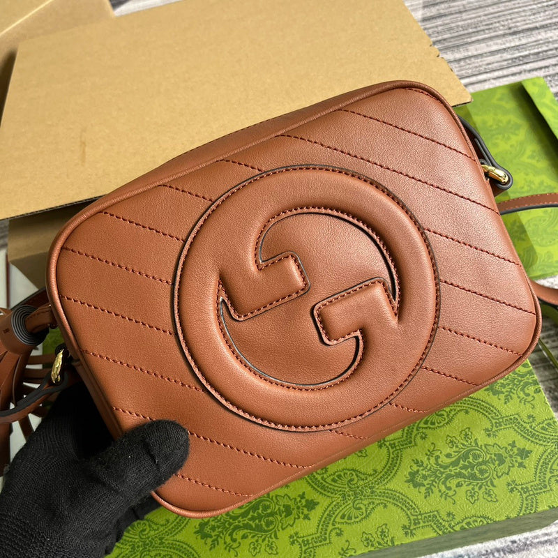 Front view of signature modern women's handbag – women's luxury handbag