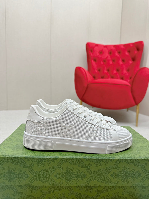 Gucci neutral cream luxury sneakers view 5 minimalist modern build