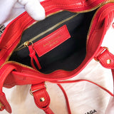 Close-up detail of classic structured women's handbag – women's statement bag