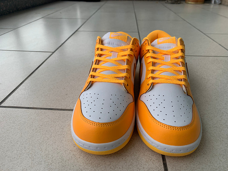 Nike Men's & Women's Premium Casual Sneakers — Style 184 hardware detail