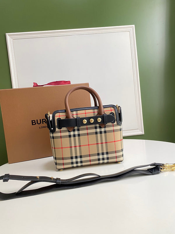 Ziva's Charm handbag – side angle view (one versatile size)