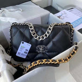  women's handbag, spacious design, view 2