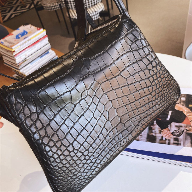 Everyday-Ready bag shown from front angle