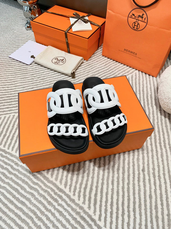 Hermes sandals Style 211 - side profile detail