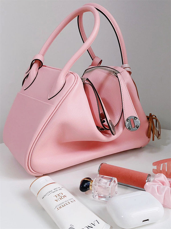  tote bag interior and compartment view