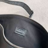 Ziva's Charm handbag – close-up view (33cm*30cm*16cm)