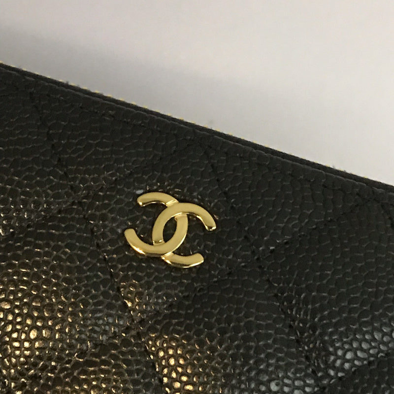 Zivas Charm Chic Craftsmanship Everyday Handbag (Elevated Accessory Essential) – Lifestyle Shot
