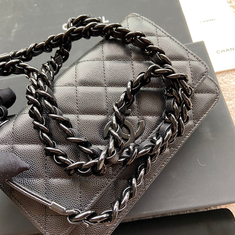 Zivas Charm Effortless Elegance Designer Handbag (Everyday Luxury Essential) – Detail View