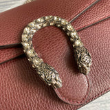 Styled lifestyle shot of refined chic women's handbag – women's everyday handbag