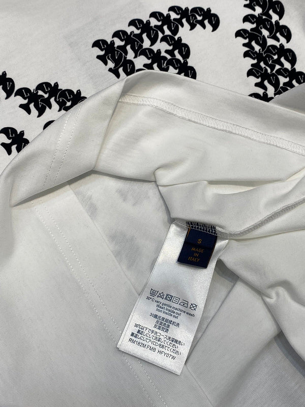 Close-up detail shot of Louis Vuitton cotton t-shirt with tailored silhouette