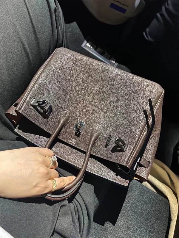 Sleek handbag styled for everyday wear