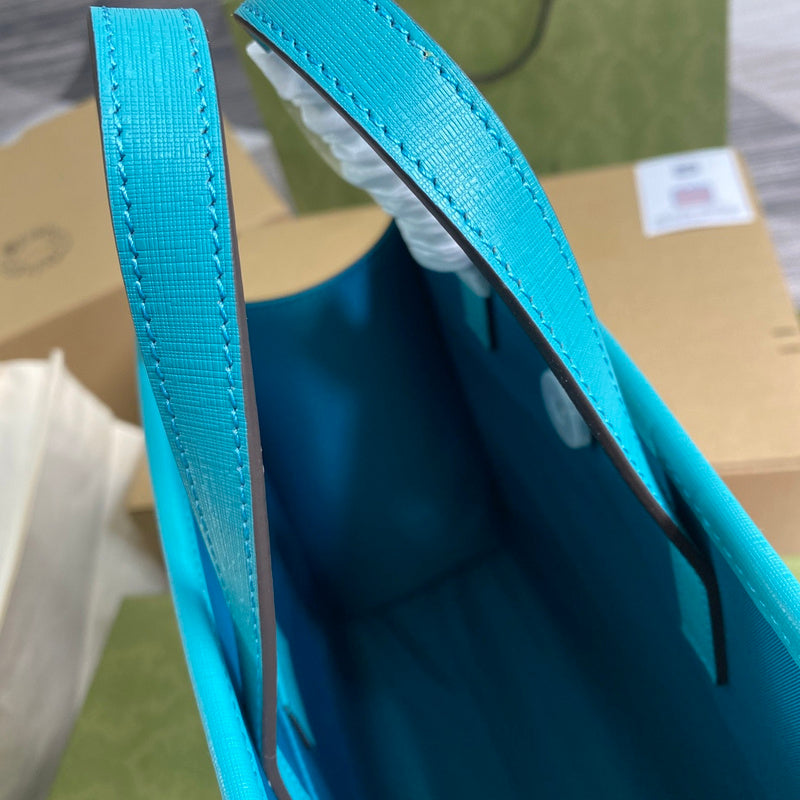 Close-up detail of modern everyday-luxe women's handbag – women's luxury handbag
