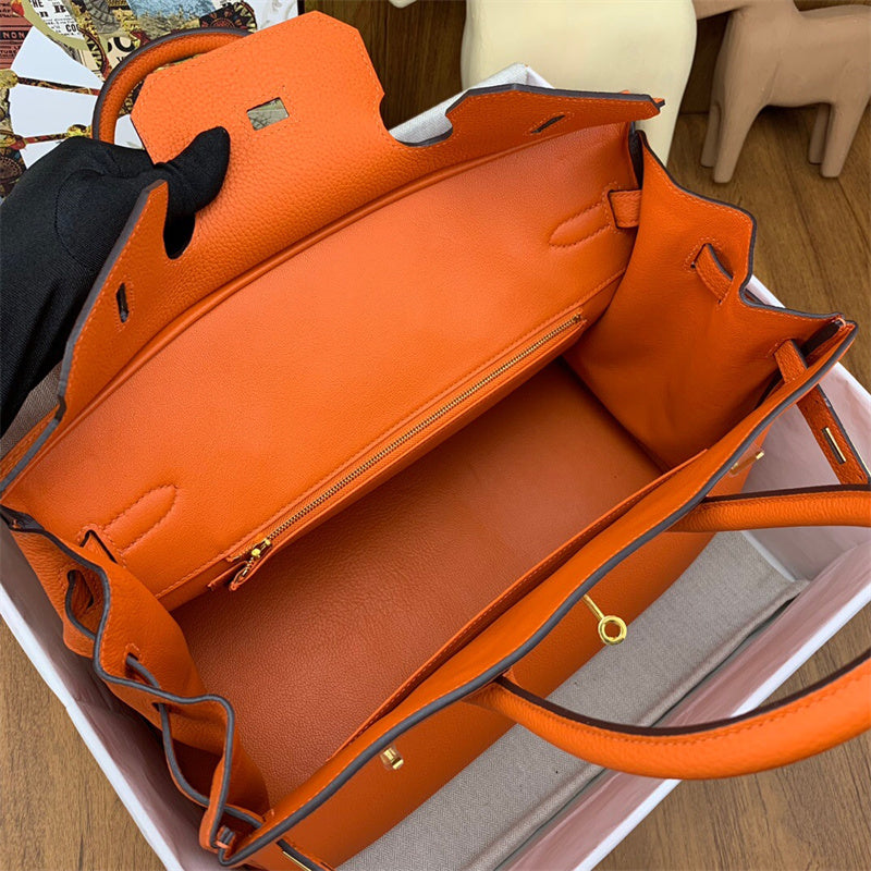  everyday bag interior and compartment view 27