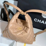  women's handbag, spacious design, view 3