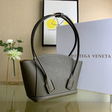Elegant Premium PU Leather Handbag - Everyday Elegance | Women's Fashion Handbag #1753 - texture close-up (image 9) of designer-inspired handbag
