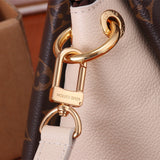  Classic top-handle bag front view 7
