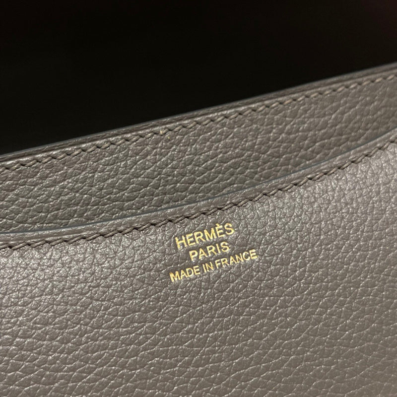 Side view of balanced structured handbag