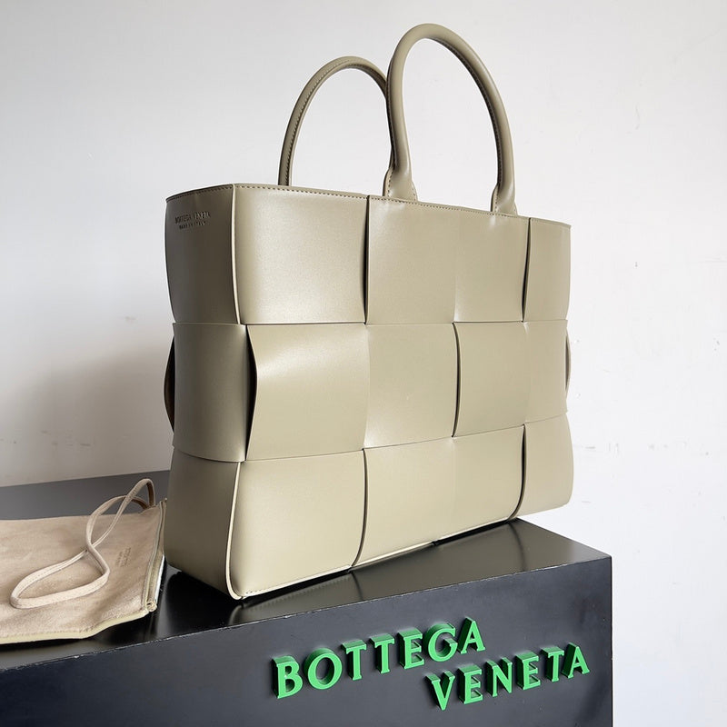 Structured Faux Leather Handbag - Everyday Elegance | Women's Designer-Inspired Purse #1579 - alternate angle view (image 8) of designer-inspired handbag