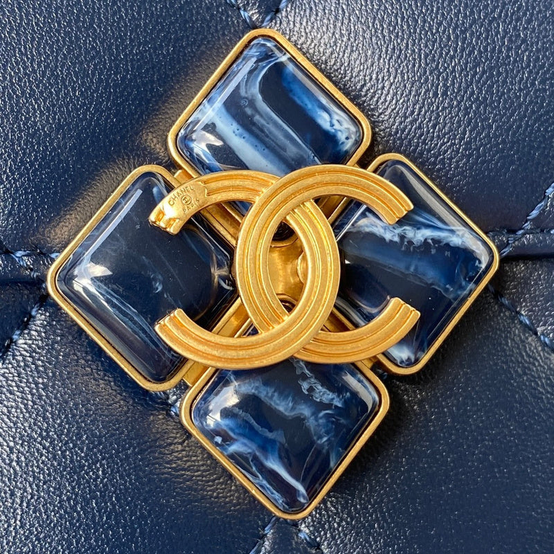  women's handbag, mid design, view 7