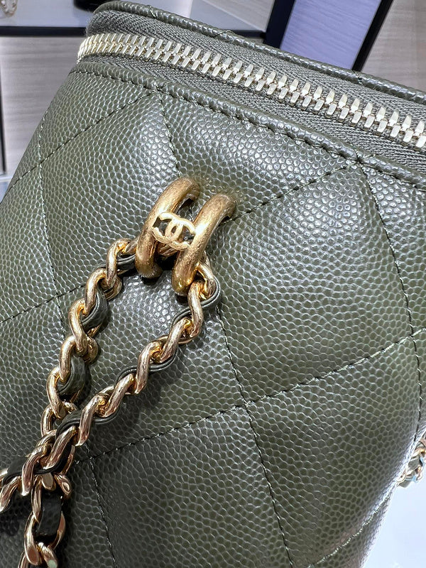 Zivas Charm Effortless Sophistication Designer Handbag (Everyday Luxury Essential) – Back View