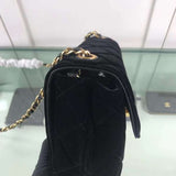 Zivas Charm Understated Luxury Fashion Handbag (Designer-Inspired Craftsmanship) – Styled Look
