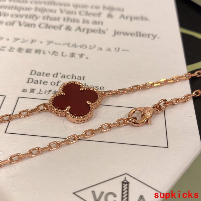 Close-up detail view of Van Cleef & Arpels unisex jewelry piece