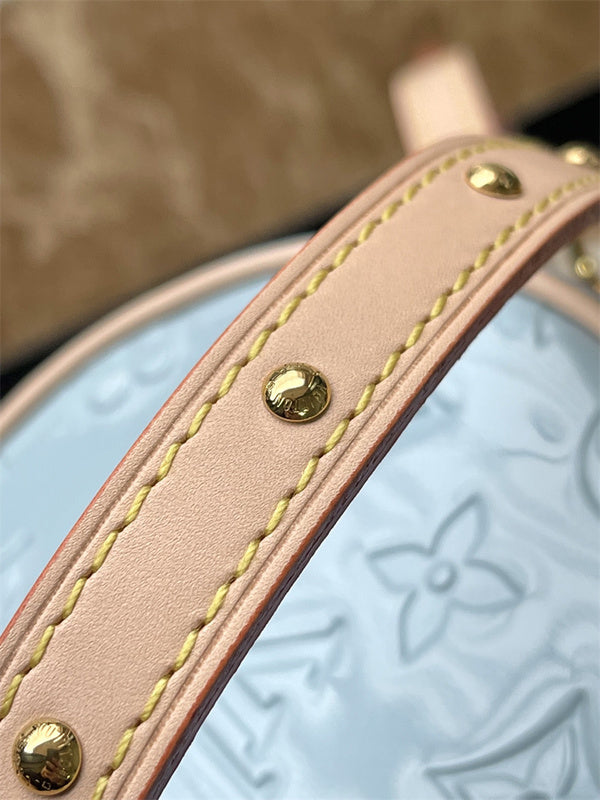  satchel interior and compartment view 9