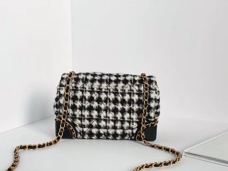  mid purse view 5
