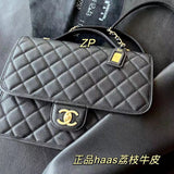 Zivas Charm Contemporary Flair Designer Handbag (Elevated Daily Companion) – Close-Up Detail